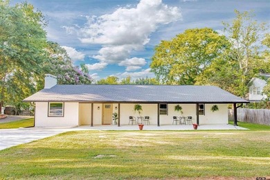 Hideaway Lake Home For Sale in Lindale Texas