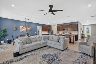 You will fall in love with this meticulously maintained Maronda - photo 9