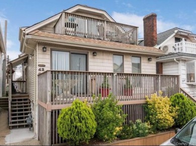 Welcome to this five bedroom, two bathroom home in the west end - photo 1