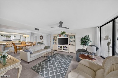 Premium 18th hole views. First floor end unit. Bundled amenities - photo 2