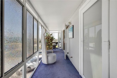 Perched high on a corner lot in Manhattan Beach's desirable Sand - photo 15