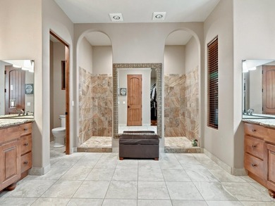 Rare opportunity to own a custom home with an incredible 10-car - photo 30