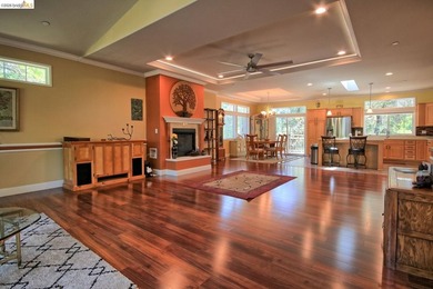 Welcome to this spectacular 6 year new 2-bedroom, 2-bathroom - photo 7