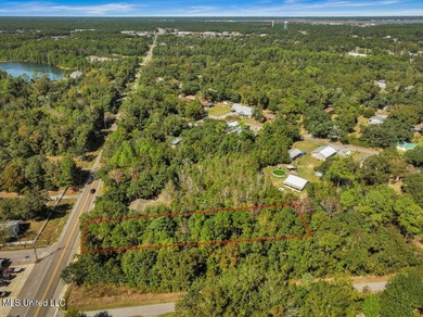 Fantastic lot in a golf cart-friendly community less than a mile - photo 9