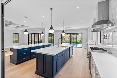 Experience sophisticated new coastal contemporary construction - photo 1