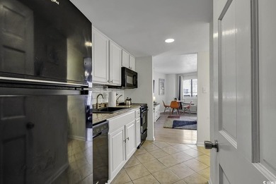 End unit on the 7th floor, this 1BR/1BA has been updated and it - photo 11