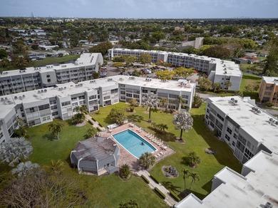 THIS IS IT! Completely upgraded and renovated 2 bedroom, 2 bath - photo 2