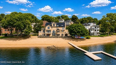 Exceptional waterfront estate with private dock and over 700 - photo 19