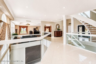 Exceptional waterfront estate with private dock and over 700 - photo 27