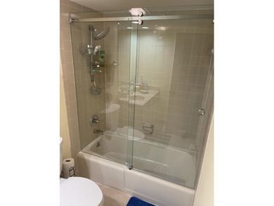 NEW VANITIES AND FIXTURES IN ALL 3 BATHROOMS! New glass shower - photo 28