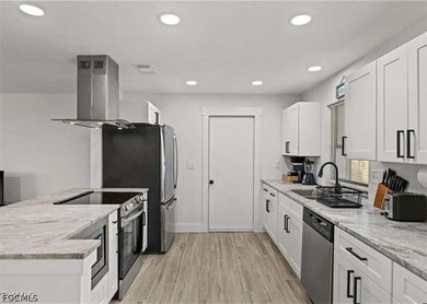 Experience the perfect blend of comfort, style, and convenience - photo 4