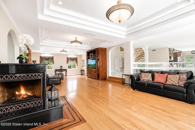Exceptional waterfront estate with private dock and over 700 - photo 37