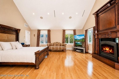 Exceptional waterfront estate with private dock and over 700 - photo 49