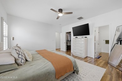 Welcome Home to Effortless Living! This stunning 3-bedroom, 2 - photo 22