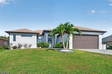 Check out this well-maintained, like new, Florida home located - photo 2
