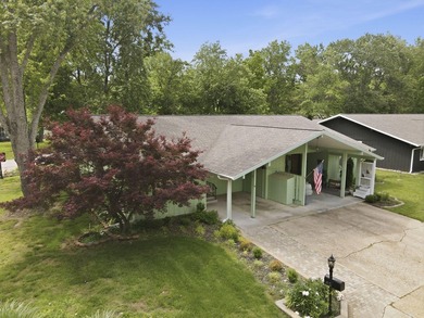 Positioned within the established lakefront community of - photo 44