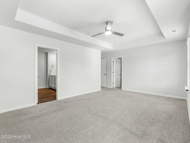Don't wait for new construction! This move-in ready home offers - photo 22