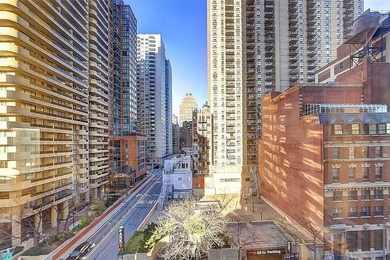 330 East 38th Street 8E