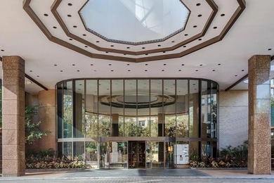 330 East 38th Street 8E