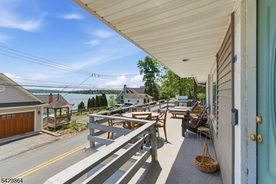 Beautiful views of Culver Lake are here at this charming Ranch - photo 3