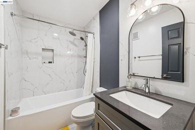 Welcome to resort-style living in the heart of vibrant Alameda - photo 8