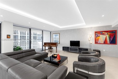 *Stunning High-Rise Condo - Fully Renovated & Luxurious Living - photo 5