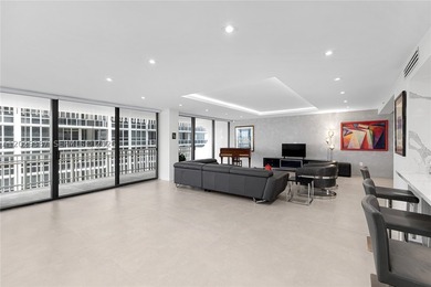 *Stunning High-Rise Condo - Fully Renovated & Luxurious Living - photo 6