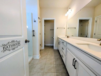 Interior freshly repainted less than a year ago! Located in - photo 11