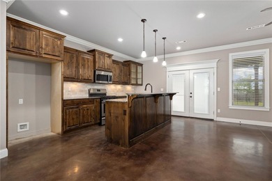 Charming 4 bed, 2 bath home just east of Fayetteville with - photo 12