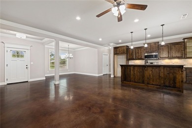 Charming 4 bed, 2 bath home just east of Fayetteville with - photo 13