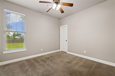 Charming 4 bed, 2 bath home just east of Fayetteville with - photo 20