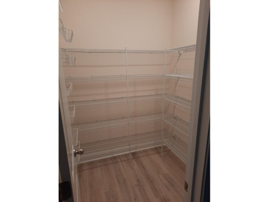 Interior freshly repainted less than a year ago! Located in - photo 23