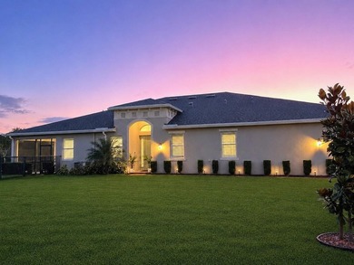 Welcome to this beautifully upgraded 2-bedroom + Den, 2-bathroom - photo 1