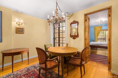A Private Garden Retreat Moments from Riverside Park Welcome to - photo 2