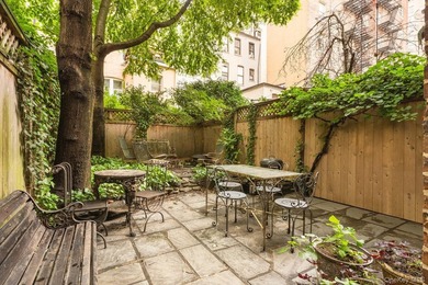 A Private Garden Retreat Moments from Riverside Park Welcome to - photo 9