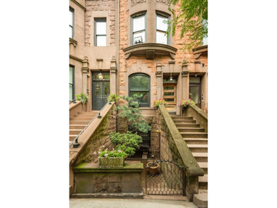 A Private Garden Retreat Moments from Riverside Park Welcome to - photo 10