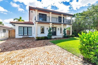 Luxury Contemporary Living in Coveted Providencia Park Step into - photo 1