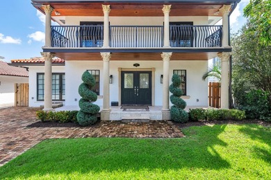 Luxury Contemporary Living in Coveted Providencia Park Step into - photo 3