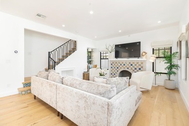 Luxury Contemporary Living in Coveted Providencia Park Step into - photo 6