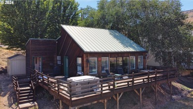 Deschutes River - Deschutes County Home For Sale in Maupin Oregon