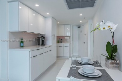 Unique investment opportunity featuring a package of 6 fully - photo 8