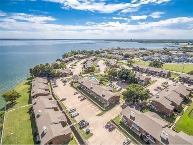 Lake Condo For Sale in Garland, Texas