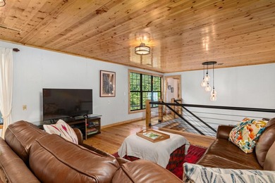 Do you want serenity? This incredible 2.4-acre property with 370 - photo 8