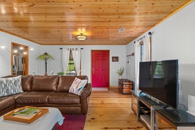 Do you want serenity? This incredible 2.4-acre property with 370 - photo 9