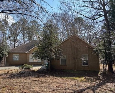 This property has so much to offer! Enjoy the ease of single