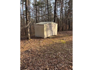 This property has so much to offer! Enjoy the ease of single