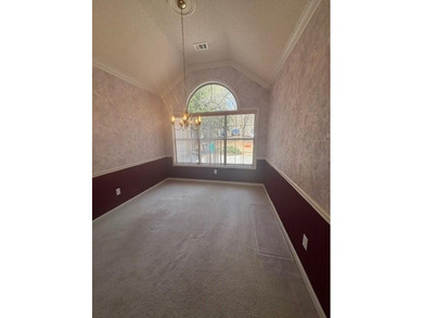 This property has so much to offer! Enjoy the ease of single