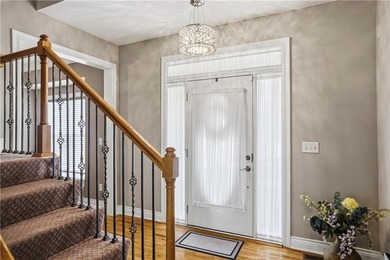 Welcome to this beautifully designed 4-bedroom, 4.5-bath home - photo 4