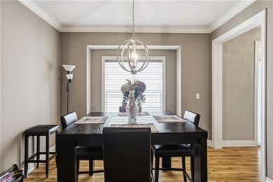 Welcome to this beautifully designed 4-bedroom, 4.5-bath home - photo 6