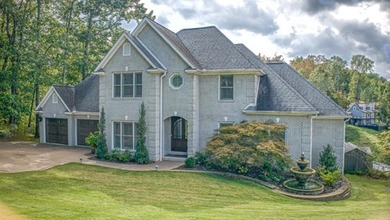 Exquisite in every detail this amazing home has an abundance of - photo 2